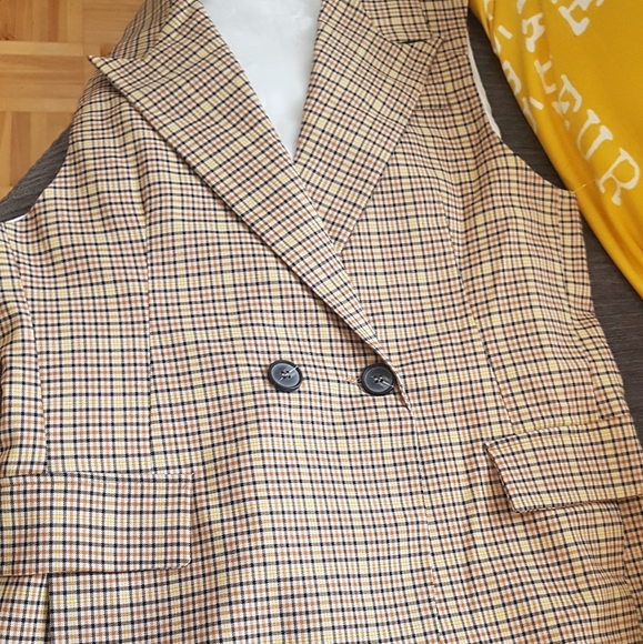 Gorgeous Plaid single breasted Vest/jacket - Picture 3 of 5